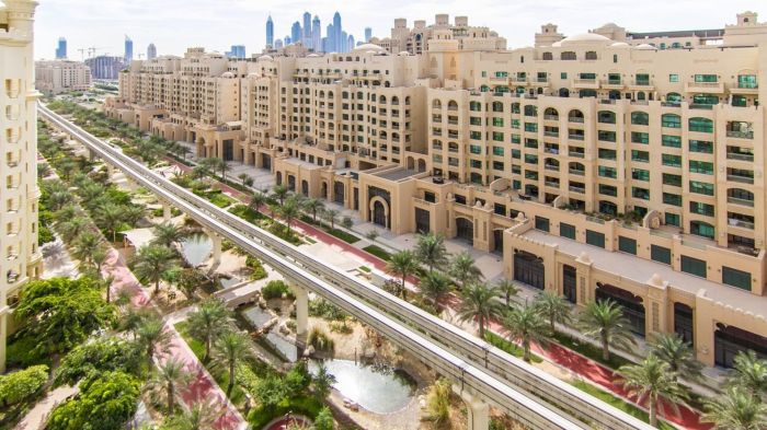 Shoreline apartments